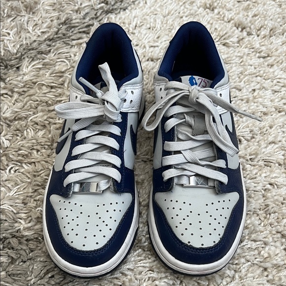 Nike Dunk Low White & Navy Brooklyn Nets Youth Sneakers. Size 5Y. - Picture 3 of 6
